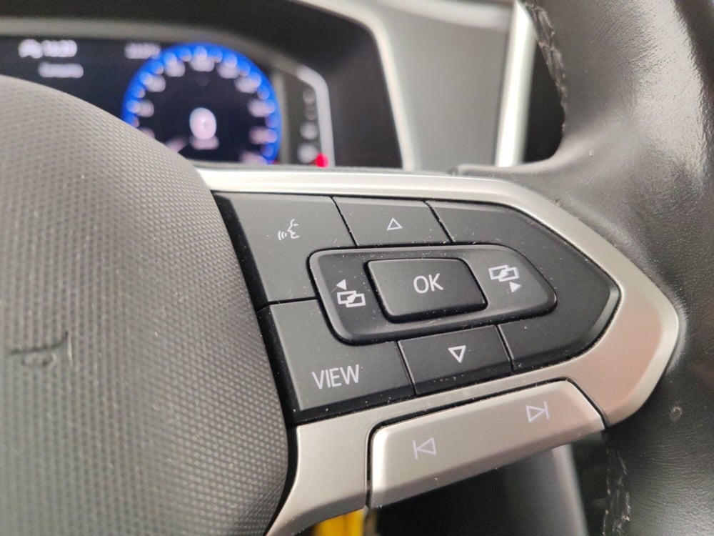Volkswagen T-Cross usata a Massa-Carrara (13)