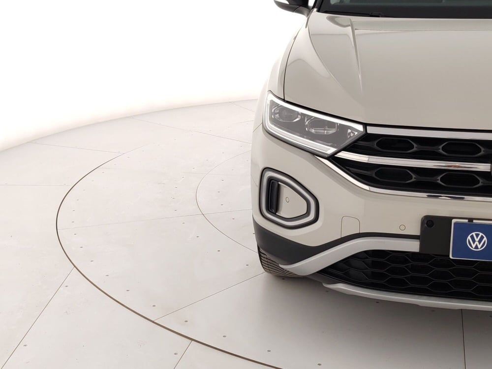Volkswagen T-Cross usata a Massa-Carrara (5)