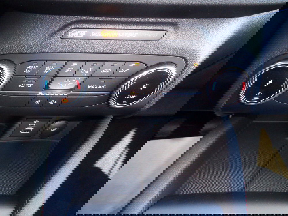 Ford Kuga nuova a Treviso (15)