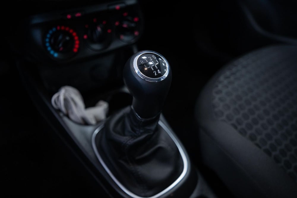 Opel Corsa usata a Torino (10)