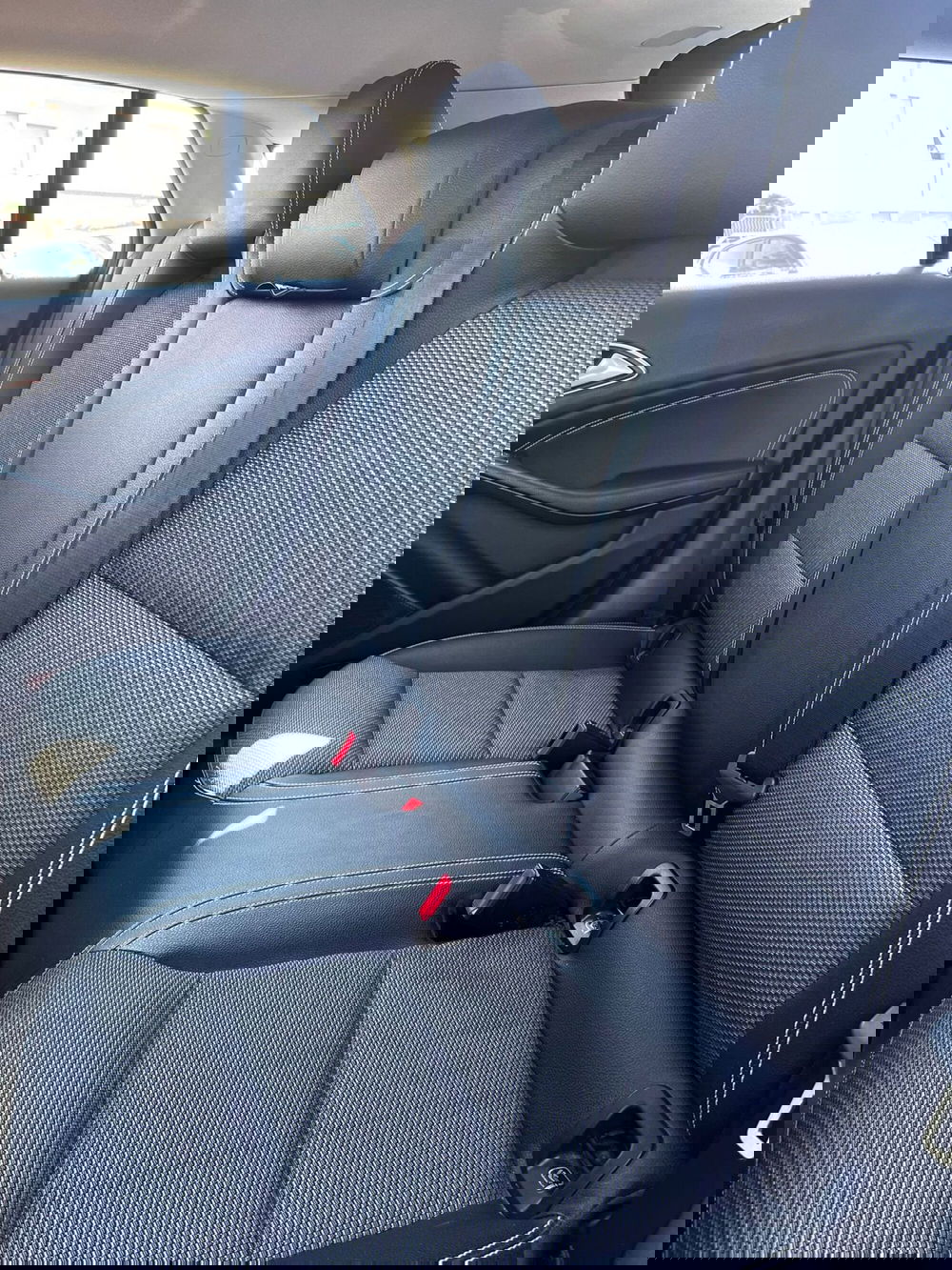 Mercedes-Benz CLA Shooting Brake usata a Lucca (10)