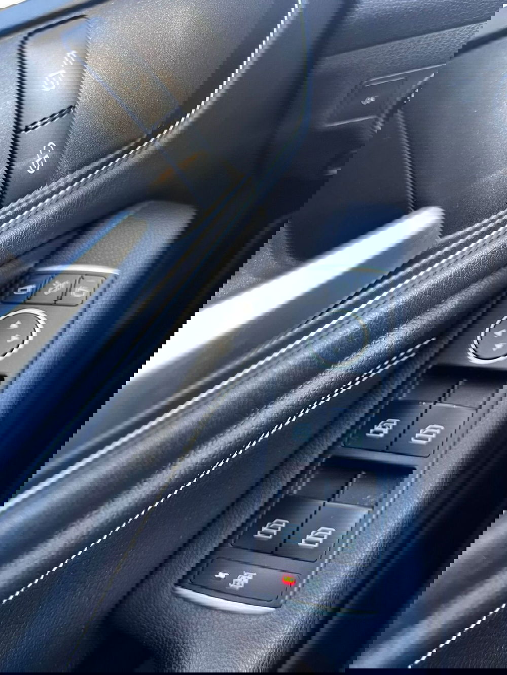 Mercedes-Benz CLA Shooting Brake usata a Lucca (15)