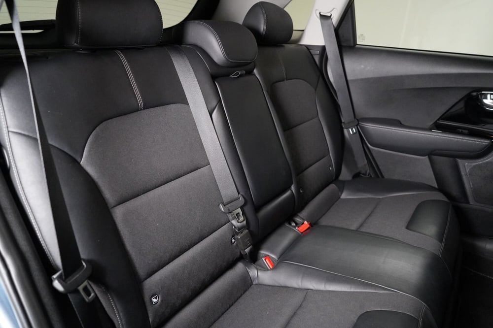 Kia Niro usata a Varese (12)