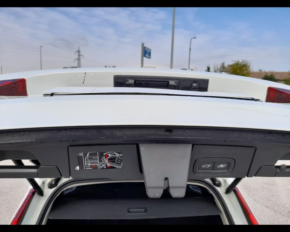 Volvo XC60 usata a Ravenna (5)