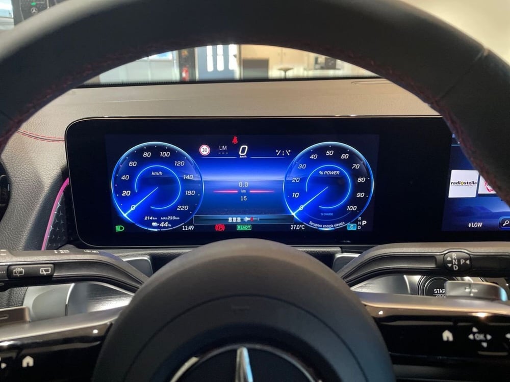 Mercedes-Benz EQB usata a Prato (13)