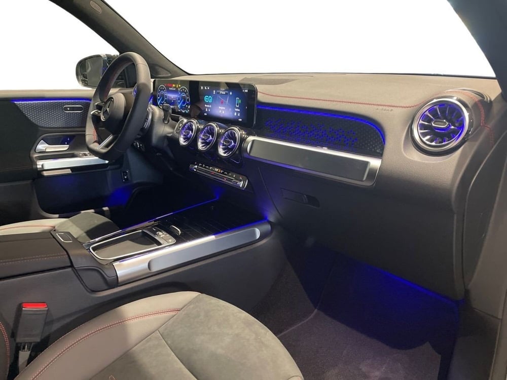 Mercedes-Benz EQB usata a Prato (15)