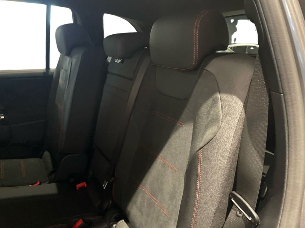 Mercedes-Benz EQB usata a Prato (16)