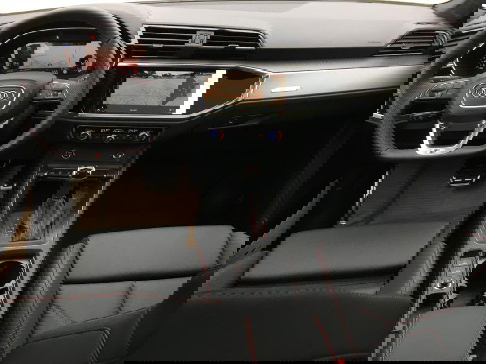 Audi Q3 Sportback nuova a Cuneo (8)