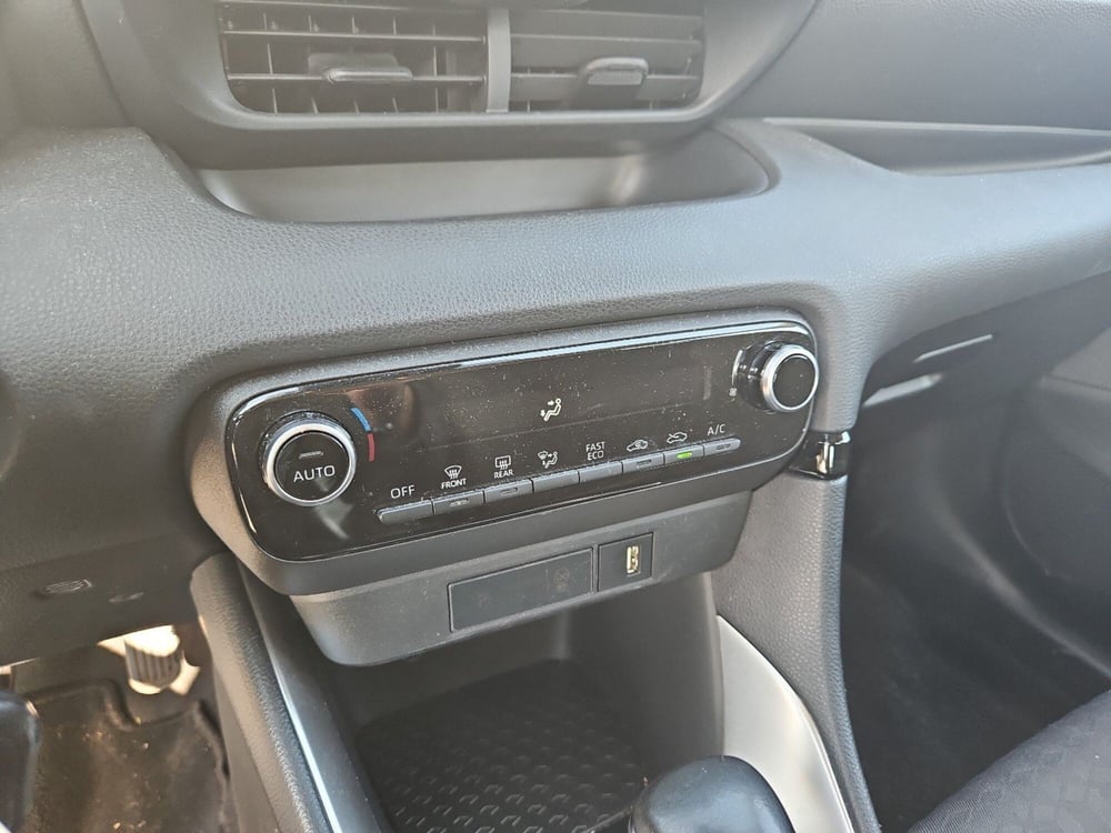 Toyota Yaris usata a Vicenza (13)