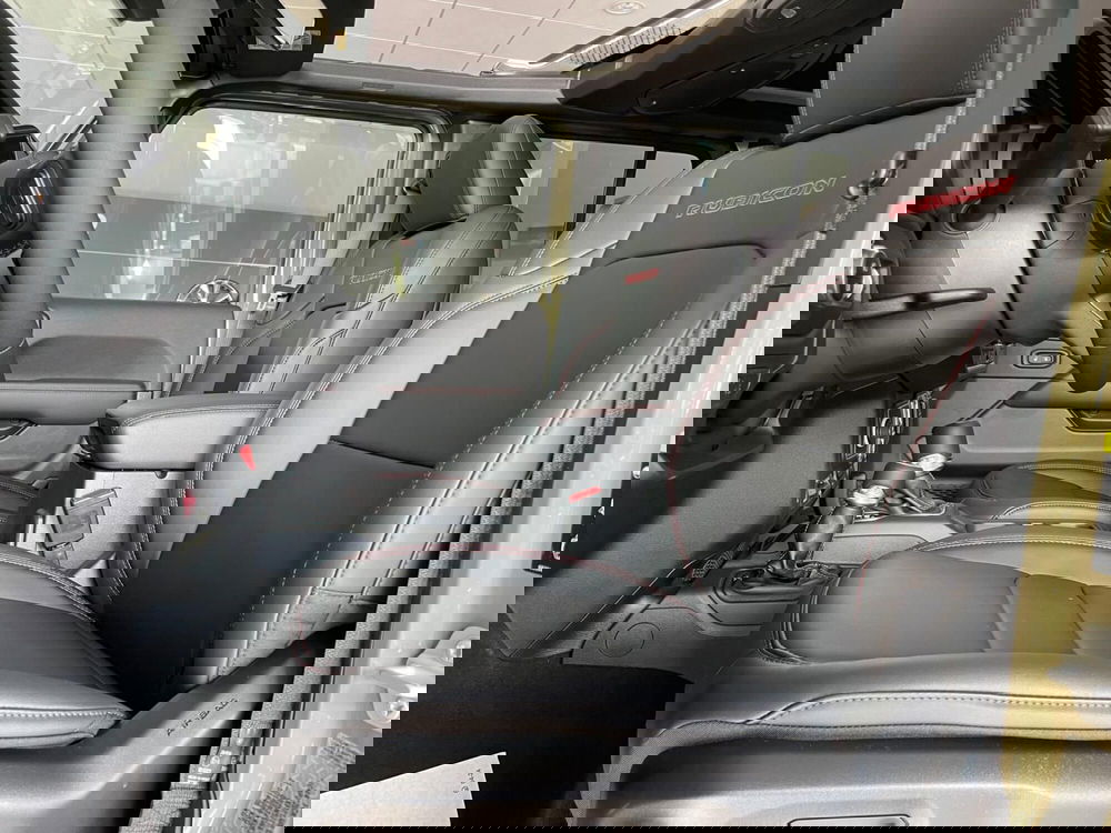 Jeep Wrangler Unlimited nuova a Ancona (11)