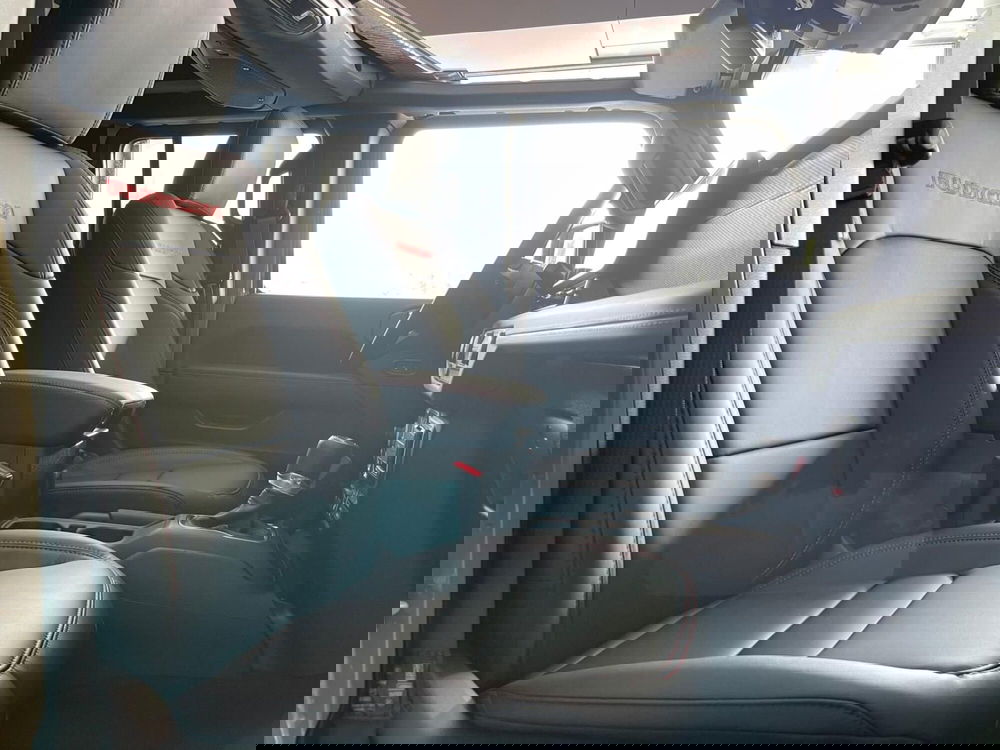 Jeep Wrangler Unlimited nuova a Ancona (16)