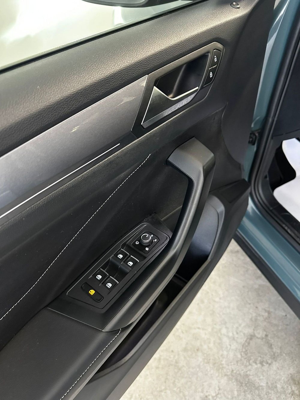 Volkswagen T-Roc usata a L'Aquila (10)