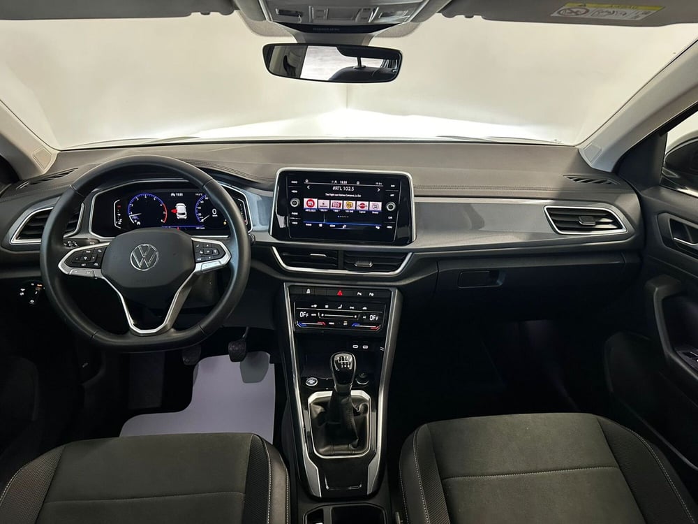 Volkswagen T-Roc usata a L'Aquila (13)