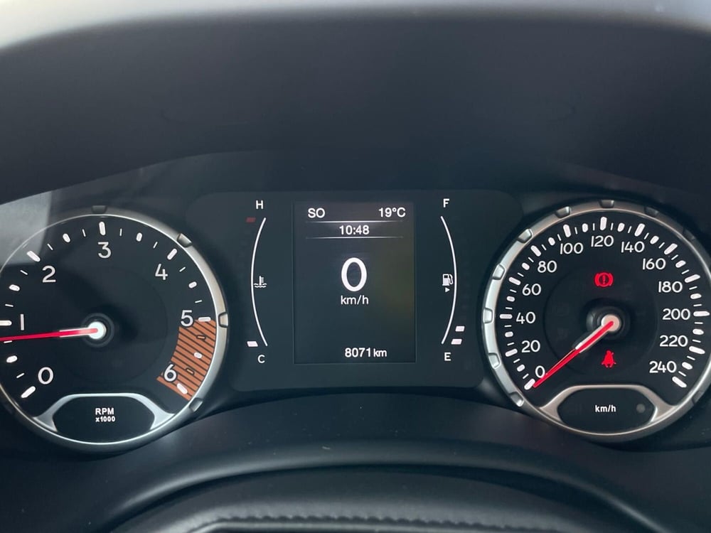 Jeep Renegade usata a Ancona (14)