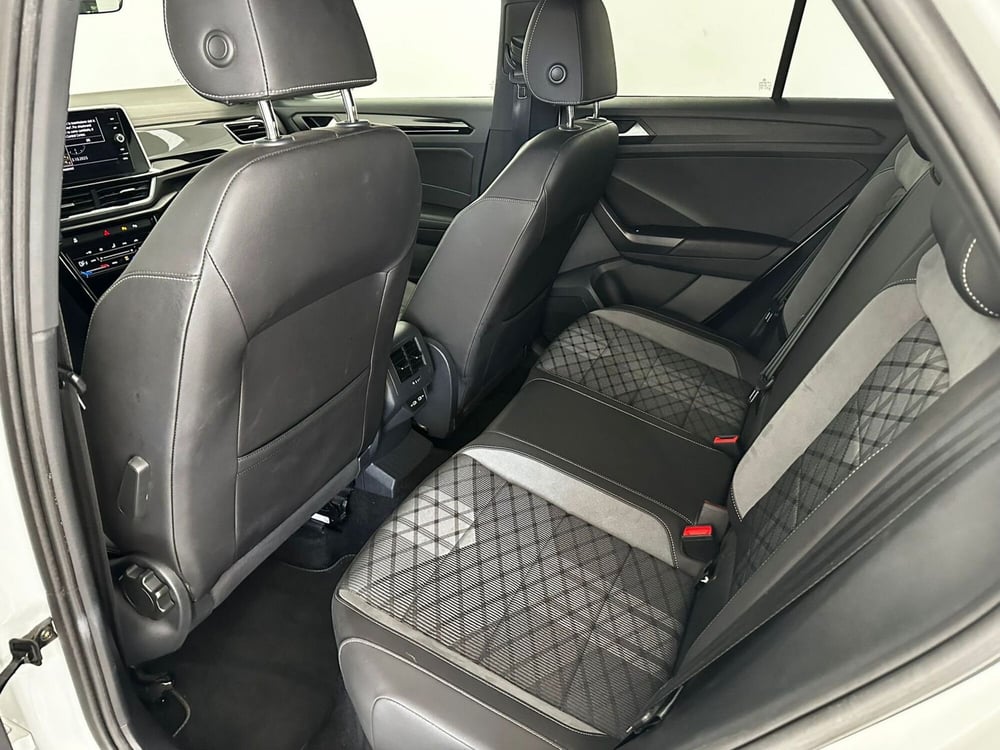 Volkswagen T-Roc usata a L'Aquila (12)