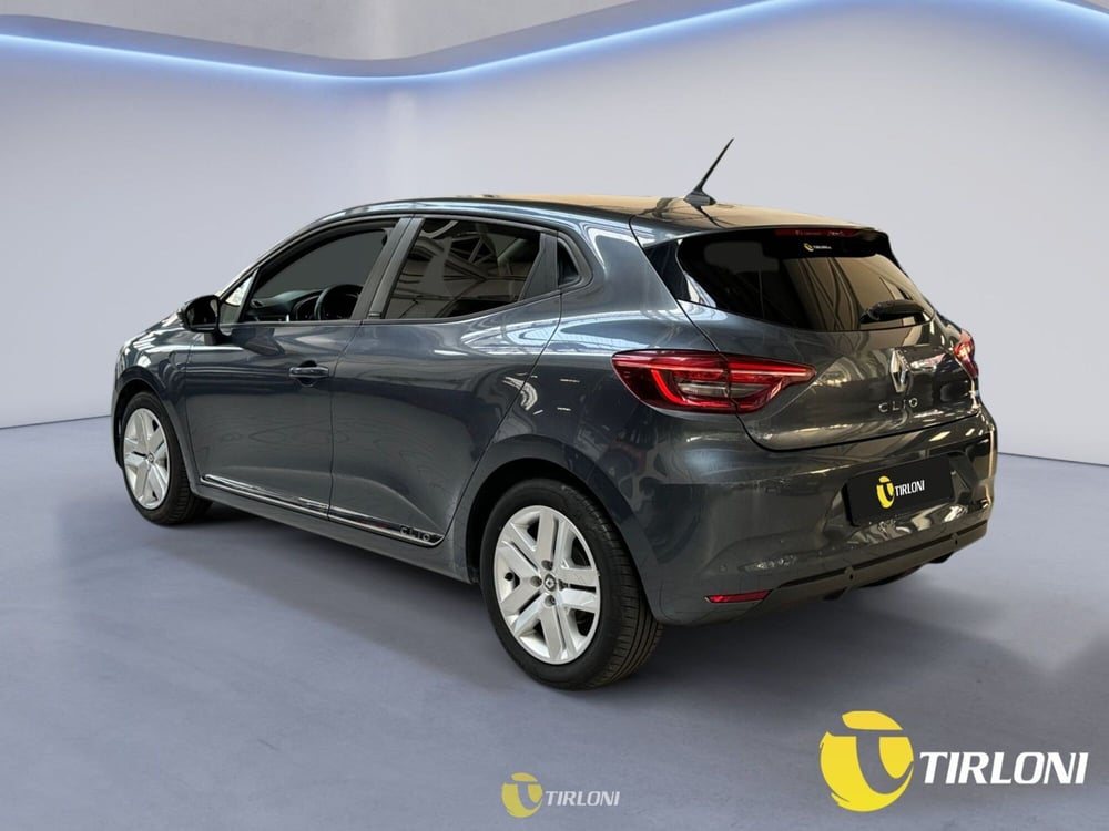 Renault Clio usata a Milano (2)