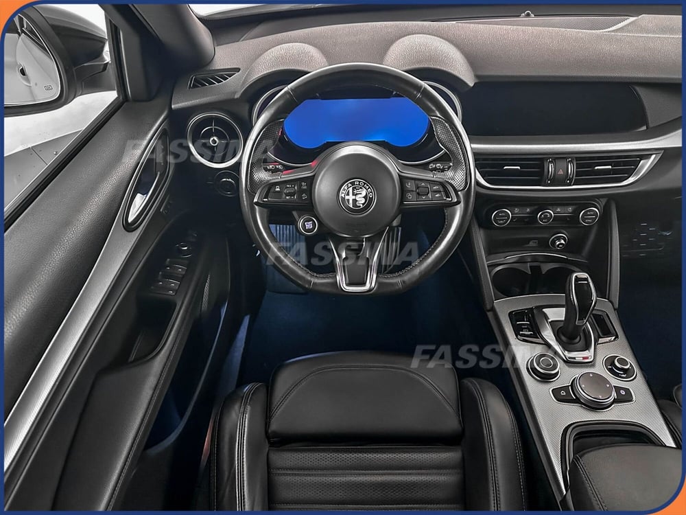 Alfa Romeo Stelvio usata a Milano (10)