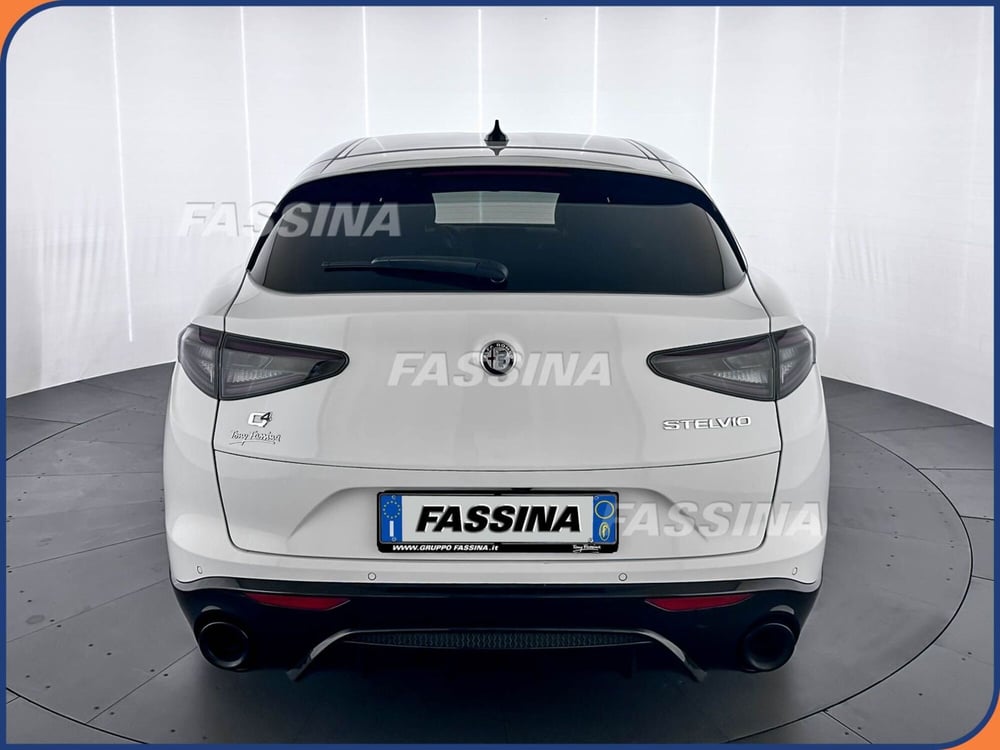 Alfa Romeo Stelvio usata a Milano (5)