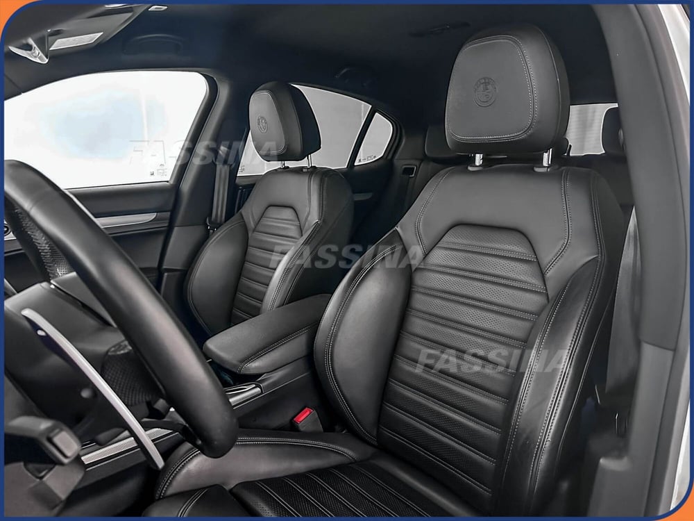 Alfa Romeo Stelvio usata a Milano (8)