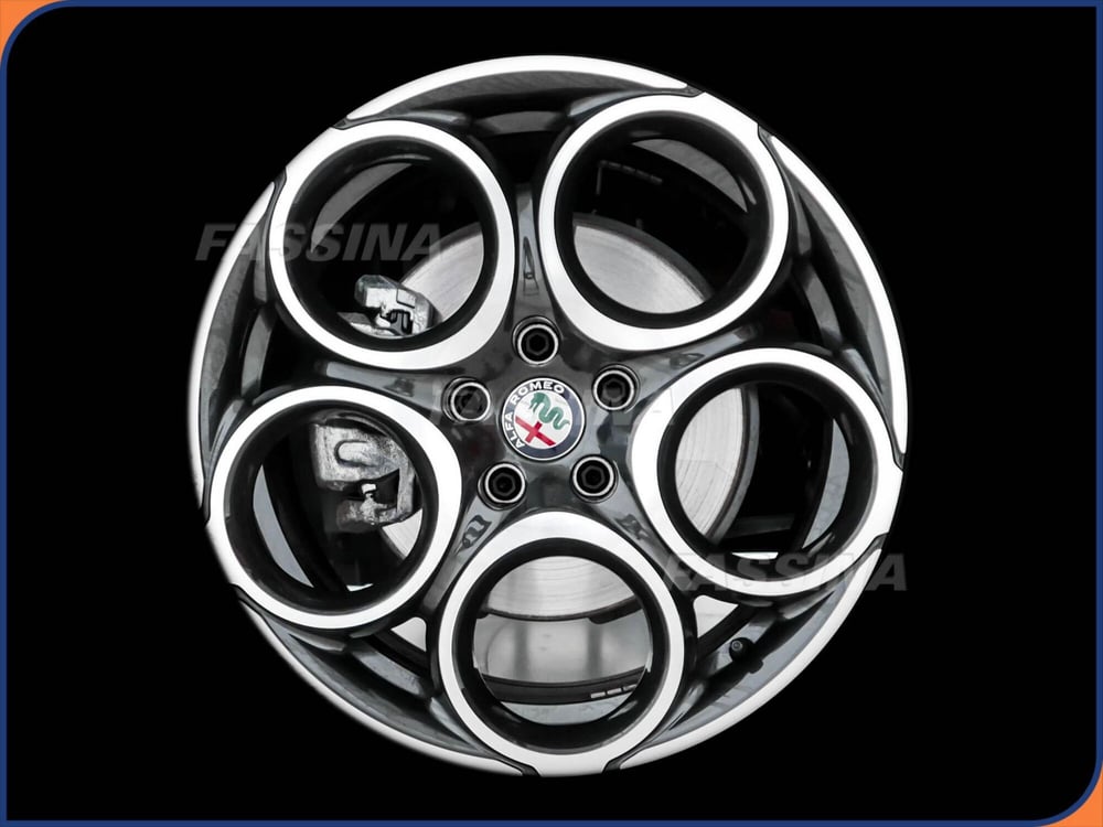 Alfa Romeo Tonale usata a Milano (7)