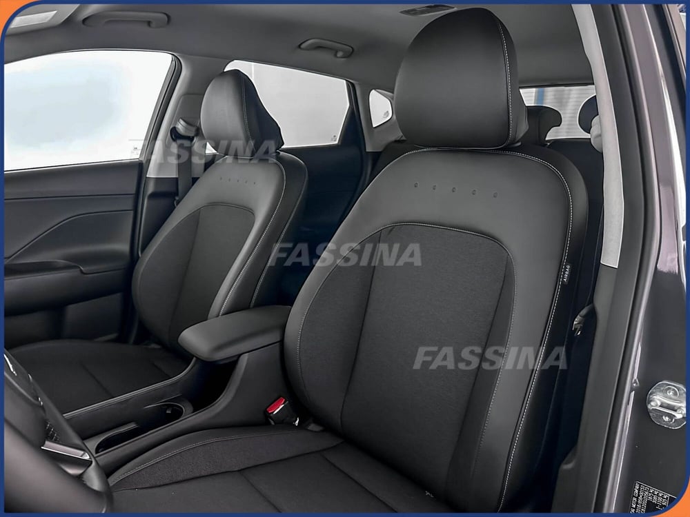 Hyundai Kona nuova a Milano (8)