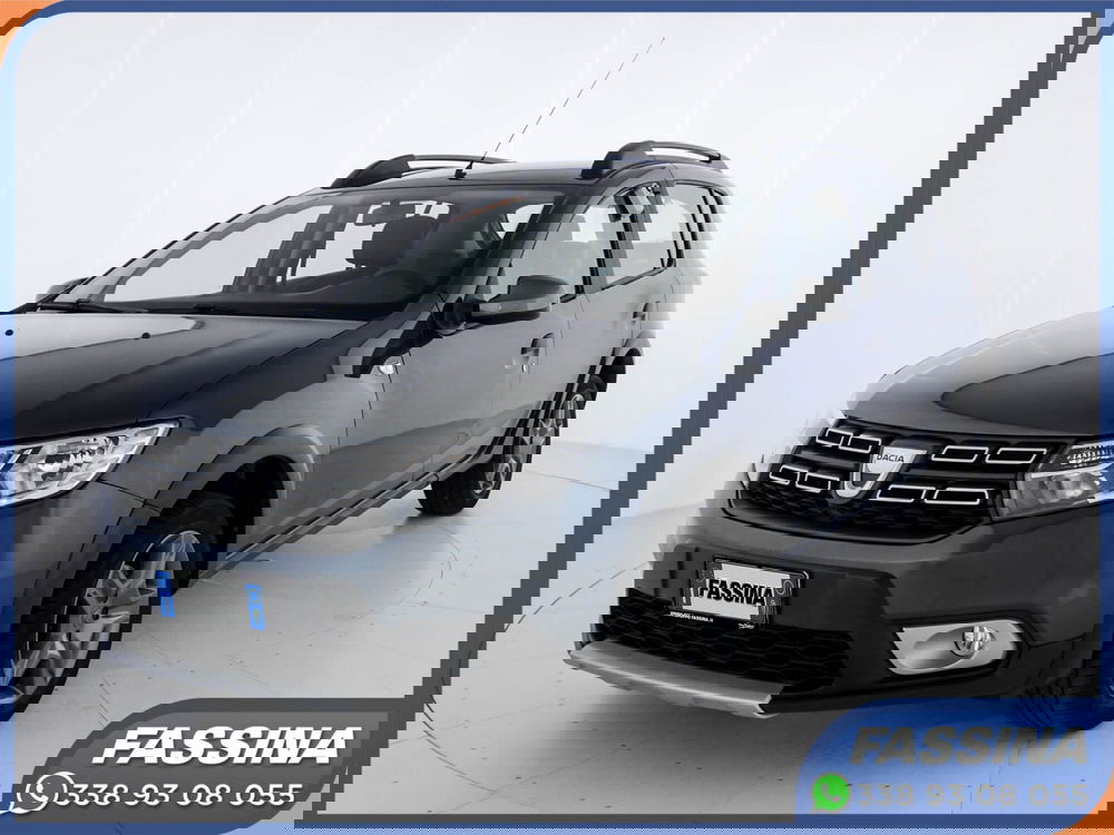 Dacia Sandero usata a Milano (3)