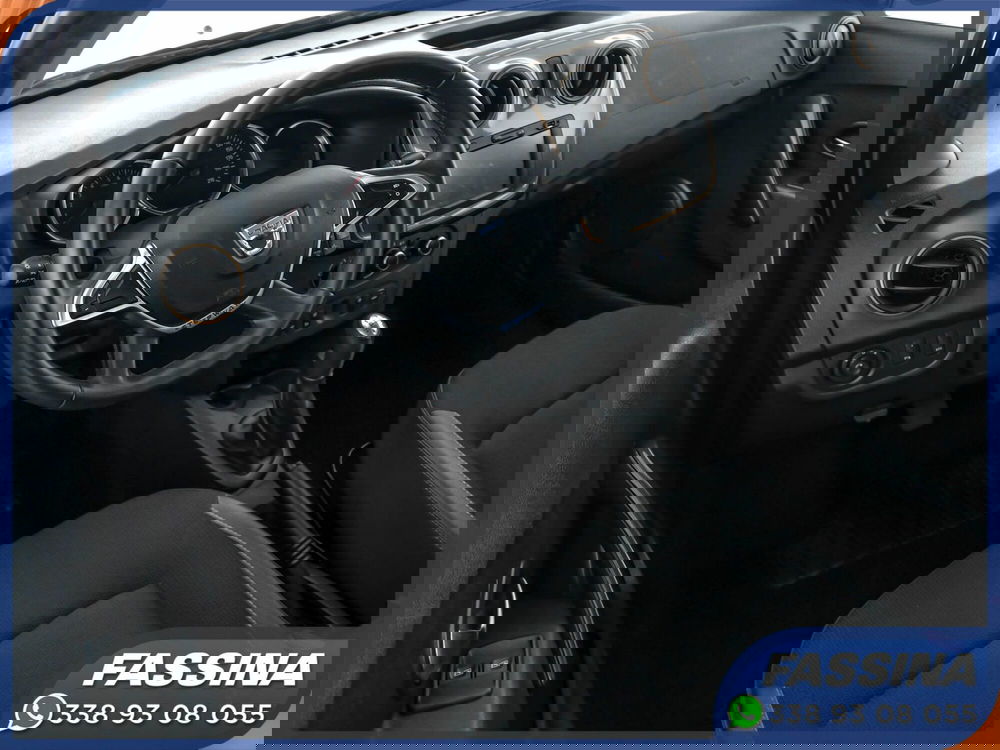 Dacia Sandero usata a Milano (8)