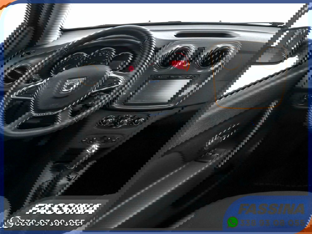 Dacia Sandero usata a Milano (9)