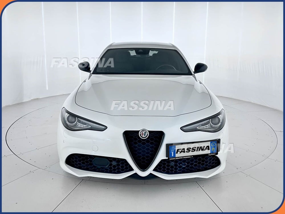 Alfa Romeo Giulia usata a Milano (2)