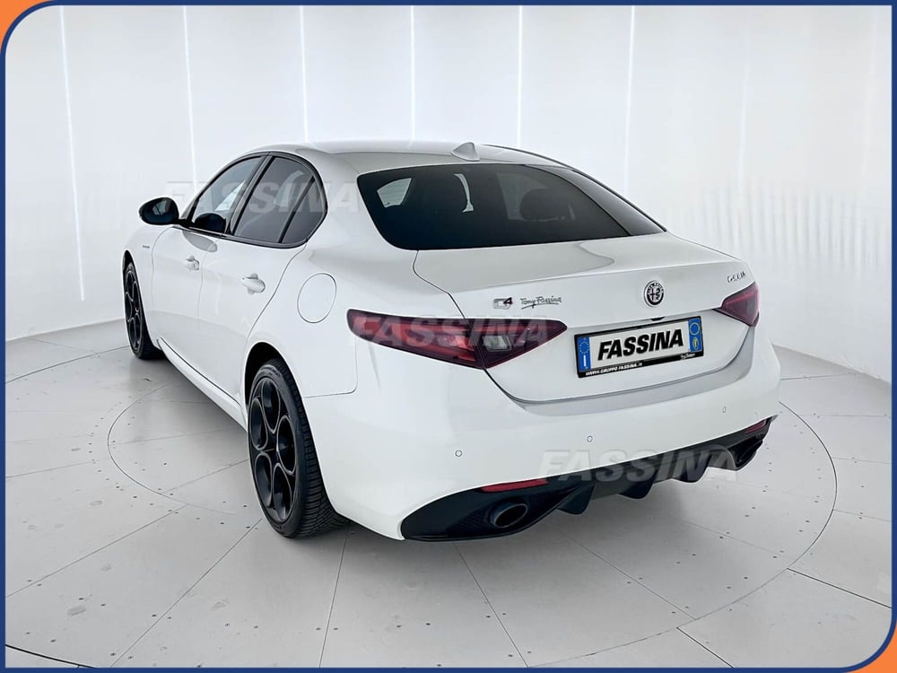 Alfa Romeo Giulia usata a Milano (4)