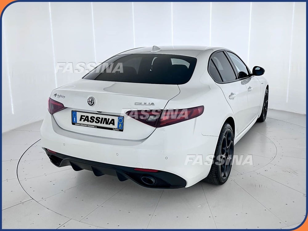 Alfa Romeo Giulia usata a Milano (6)