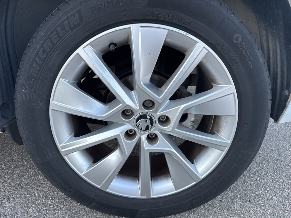 Skoda Kamiq usata a Terni (6)