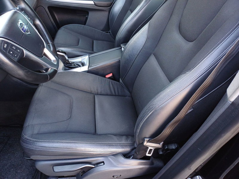 Volvo XC60 usata a Modena (10)