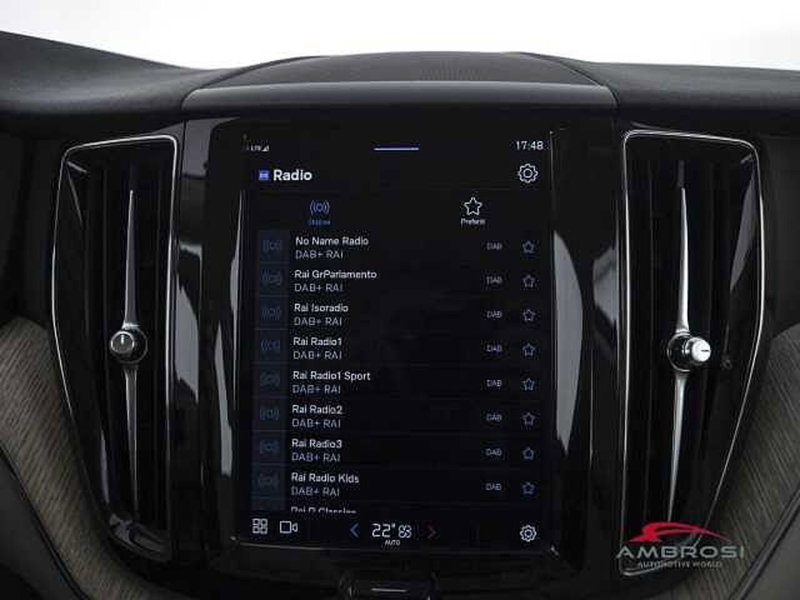 Volvo XC60 usata a Perugia (14)