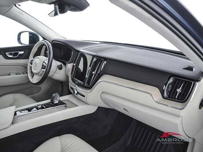 Volvo XC60 usata a Viterbo (12)