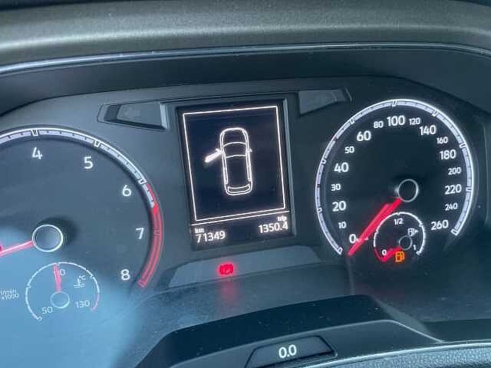 Volkswagen T-Roc usata a Napoli (11)