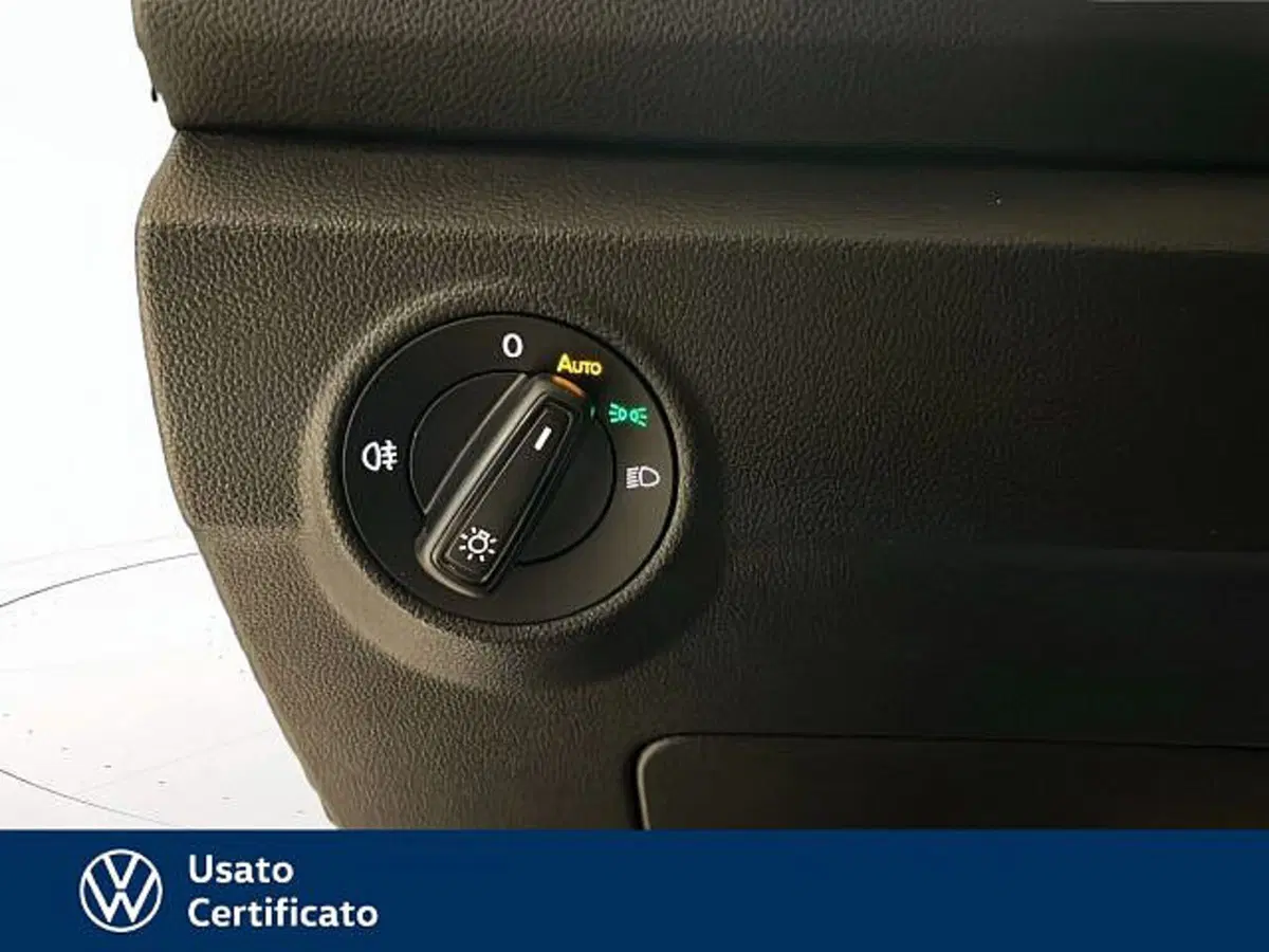 Volkswagen T-Roc usata a Vicenza (13)