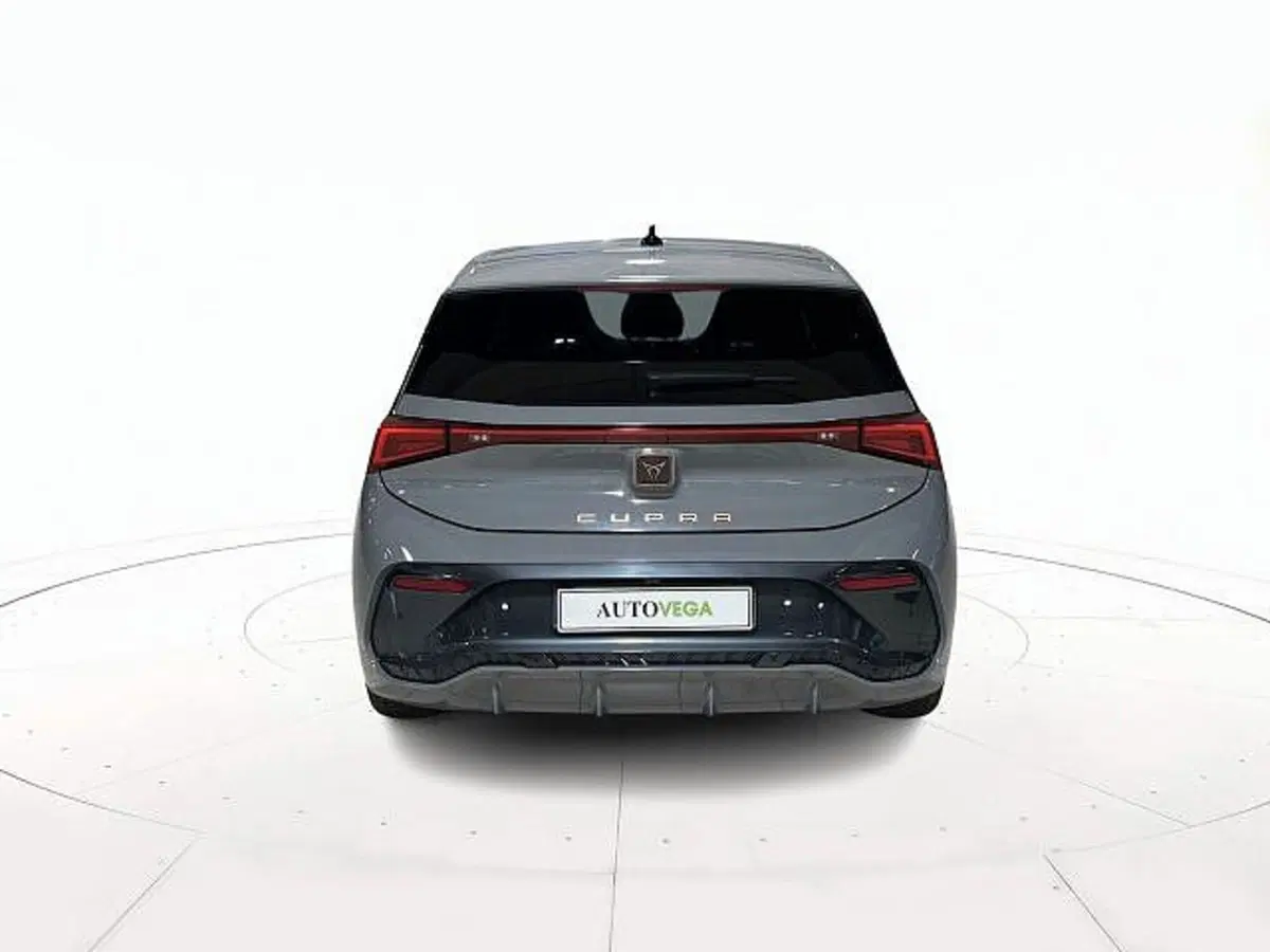 Cupra Born usata a Vicenza (5)