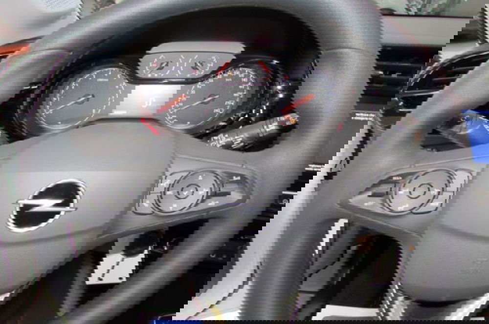 Opel Corsa nuova a Milano (11)