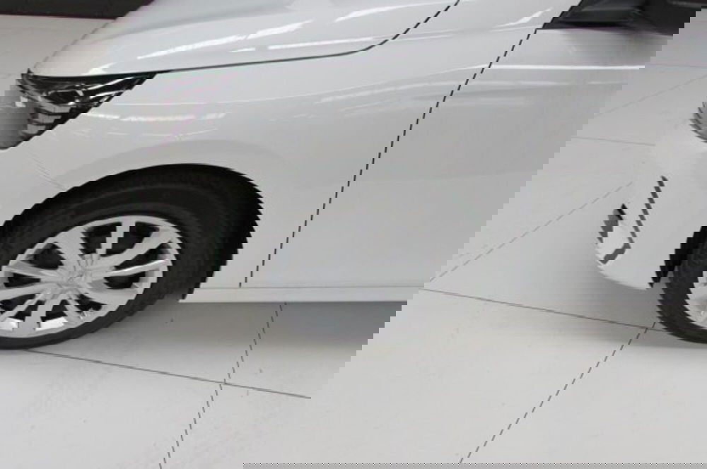 Opel Corsa nuova a Milano (5)