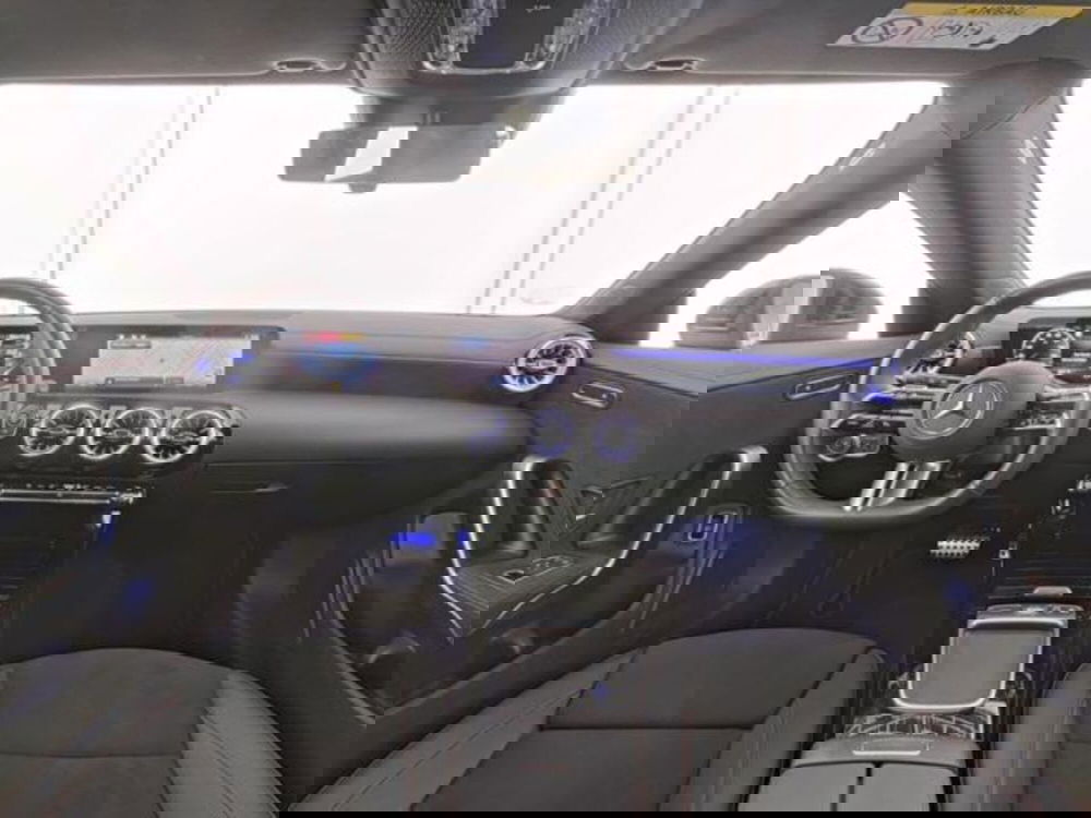 Mercedes-Benz CLA Shooting Brake usata a Milano (8)