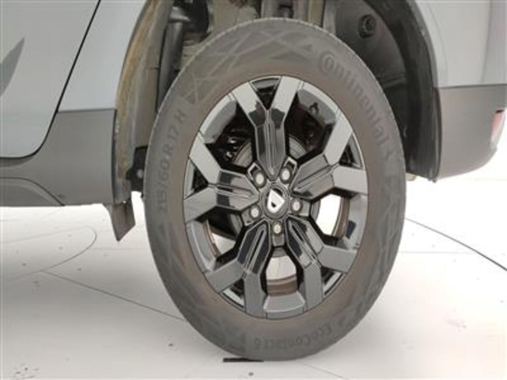 Dacia Duster usata a Bari (12)
