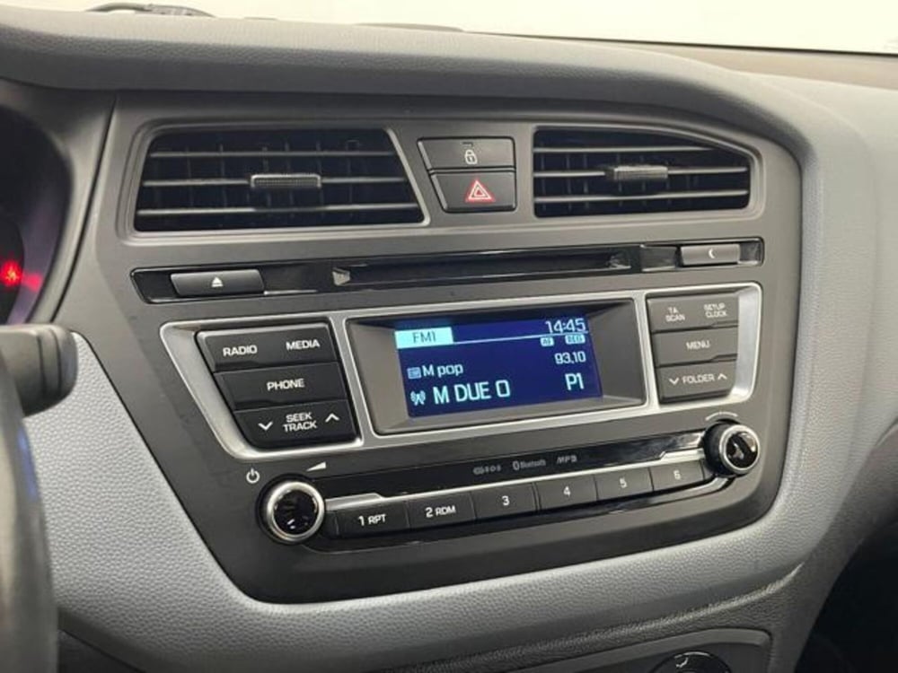 Hyundai i20 usata a Como (14)
