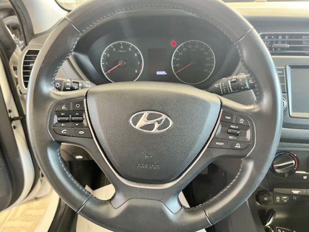 Hyundai i20 usata a Verbano Cusio Ossola (15)