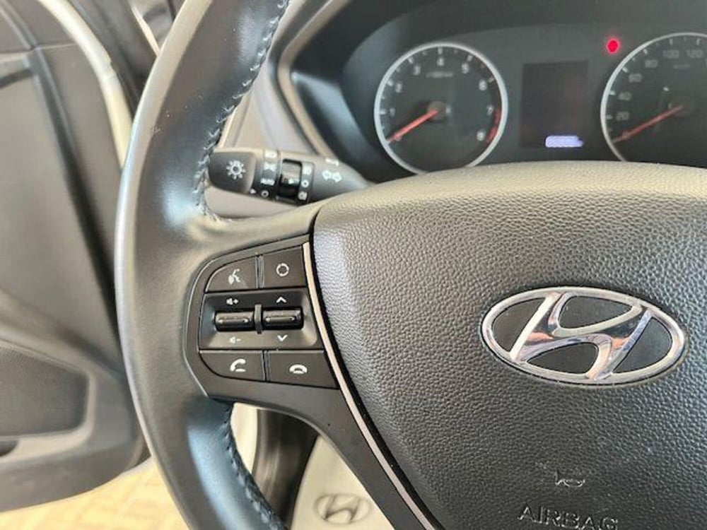 Hyundai i20 usata a Verbano Cusio Ossola (16)