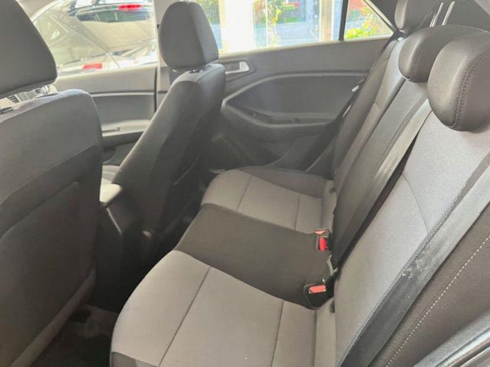 Hyundai i20 usata a Verbano Cusio Ossola (7)