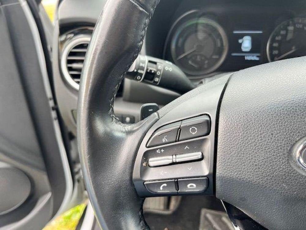 Hyundai Kona usata a Verbano Cusio Ossola (13)