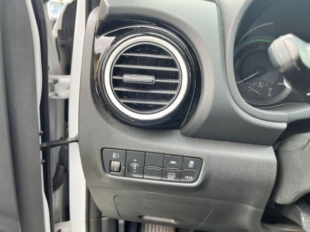 Hyundai Kona usata a Verbano Cusio Ossola (18)