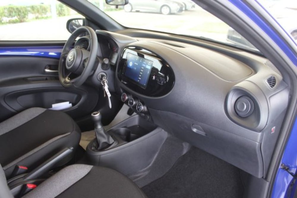 Toyota Aygo X usata a Roma (8)