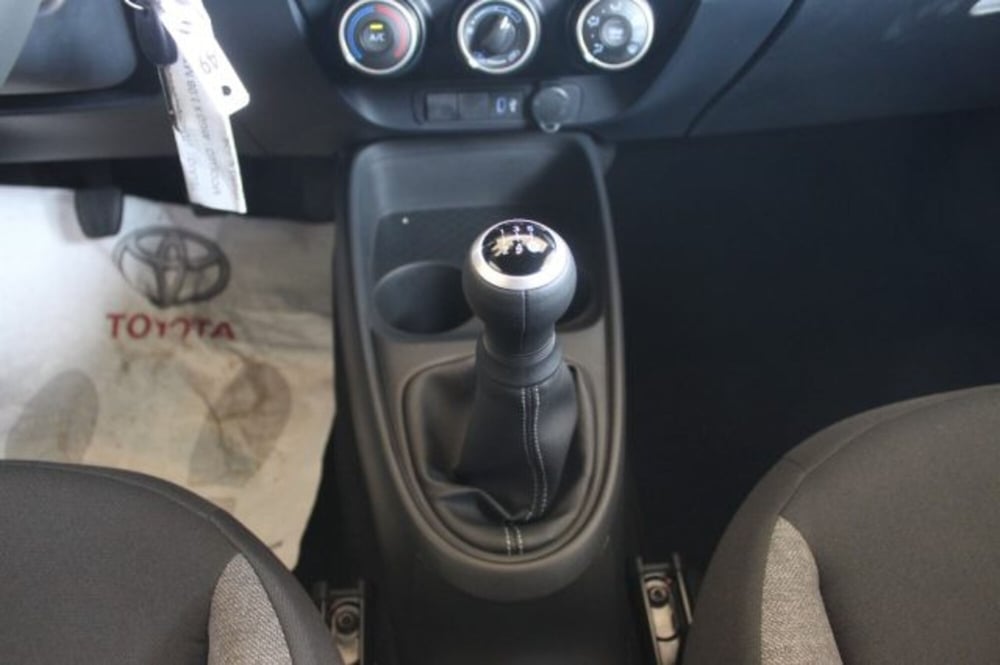 Toyota Aygo X usata a Roma (15)